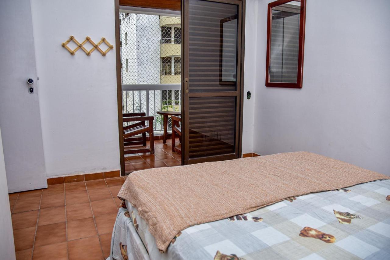 Apartment Flat C Varanda Na Praia De Pitangueiras-guaruja Sp *